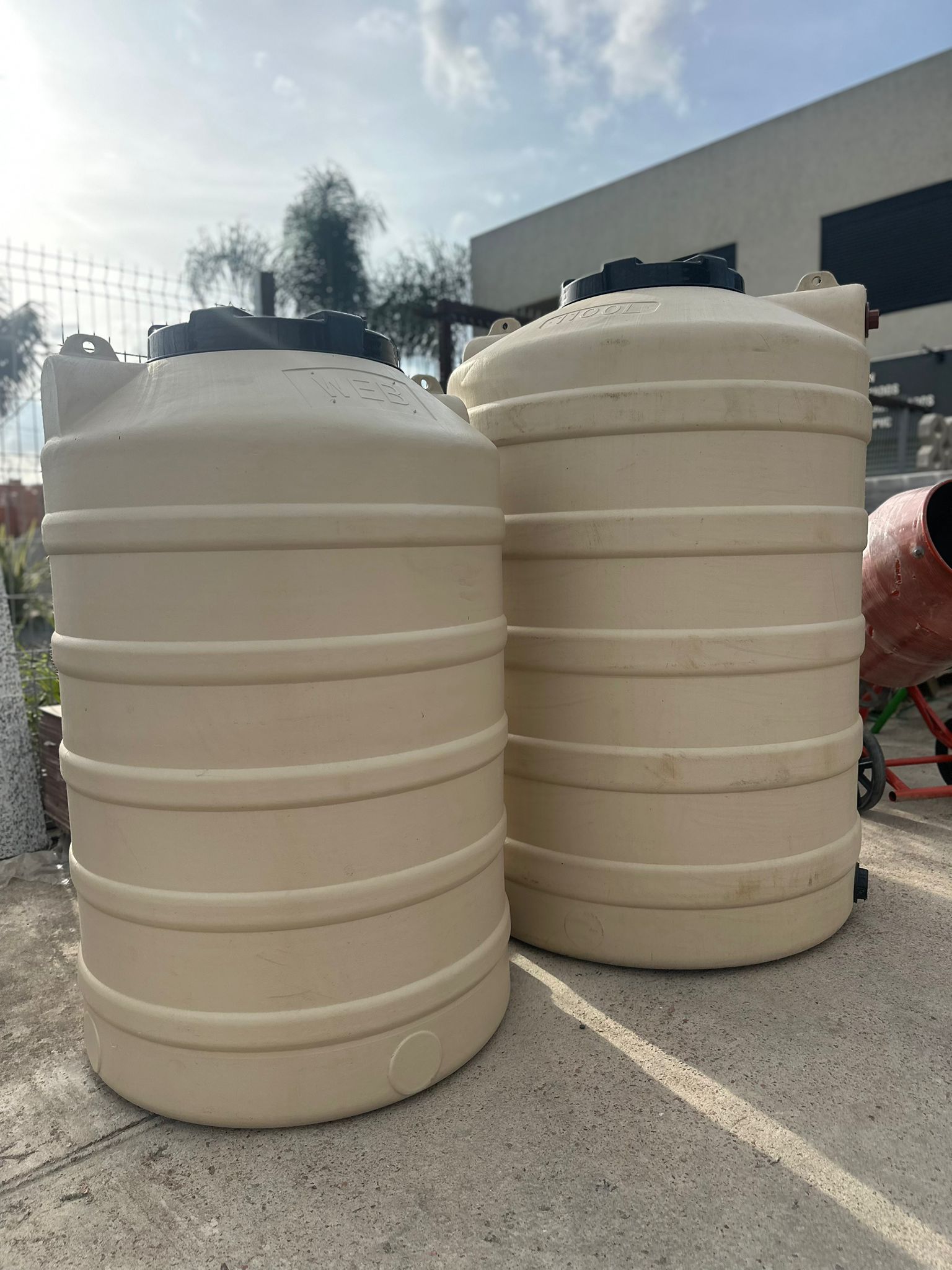 Tanques de agua web tricapa